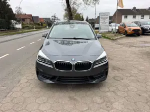 BMW 220 Bild 2