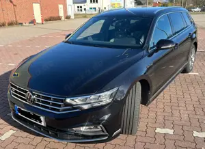 Volkswagen Passat Variant R-Line 2.0 TDI SCR DSG Business AHK