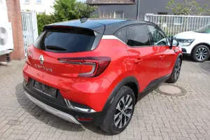 Renault Captur Mild Hybrid 160 EDC GPF Techno/44552 Bild 3