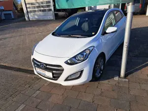 Hyundai i30 Fifa World Cup Edition PANORAMADACH SITZHEIZ