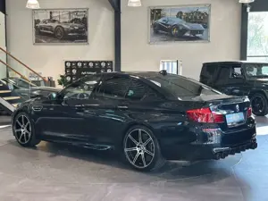 BMW M5 Competition 1/200 Edition 2.HA/BO/M-PERF./LM Bild 2