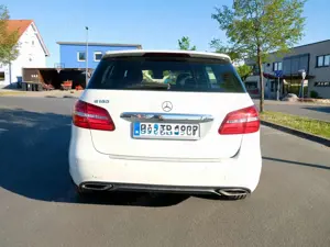 Mercedes-Benz B 180 B 180 7G-DCT Edition B Bild 4