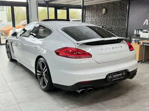 Porsche Panamera Bild 2