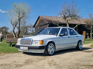 Mercedes-Benz 190 190E