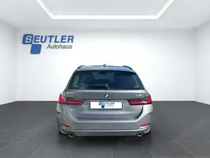 BMW 318 i Touring aLED HeadUp 360° Kam Bild 5