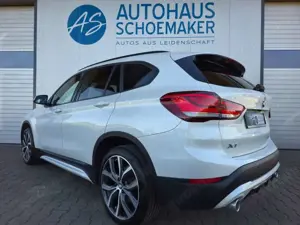BMW X1 xDrive 20d Sport Line*AHK,HUD,ACC,RFK,19´´LED Bild 4