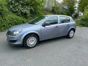 Opel Astra Basis