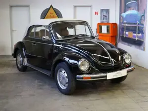 Volkswagen Käfer 1303 Cabriolet in toller Farbkombination mit H-Ken