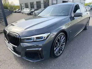 BMW 745 e M-Sport Laser/BW/SoftClose/Massage-Voll!