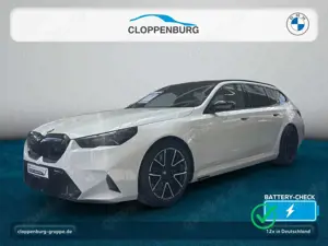 BMW M5 Touring AHK+Navi+360°+ACC+SHZ UPE: 151.299€