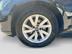 Volkswagen Passat Variant 2.0TDI DSG Business 360° Pano AHK Bild 5