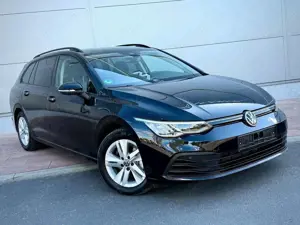 Volkswagen Golf VIII Variant Life eTSI