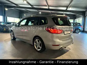 BMW 218 xDr. Advantage/Navi/AHK/LED/EU6 Bild 3