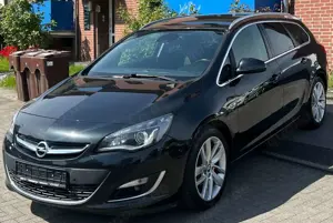Opel Astra Exklusiv *NAVI-LEDER-ALU*