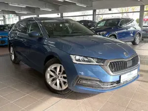 Skoda Octavia Combi 2.0 TDI First Edition VIELE EXTRAS