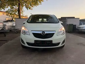 Opel Meriva Bild 2