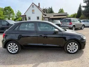 Audi A1 A1 Diesel 1.4 TDI (ultra) Sportback design Bild 5