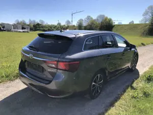 Toyota Avensis Bild 5