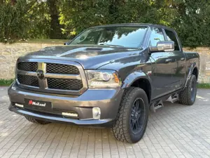 Dodge RAM 1500*5.7 V8*AHK*RAM BOX*Hoch  Breit*