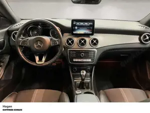 Mercedes-Benz CLA 180 Urban LED NAV PAN Bild 5