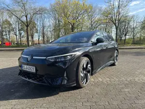 Volkswagen ID.7 ID.7 Tourer 4Motion GTX Pano AHK HUD EKlappe 360° Kamera Matrix LED