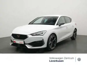 CUPRA Leon TSI ACC NAVI KAM SHZ LED PDC