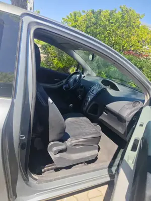 Toyota Yaris Bild 4