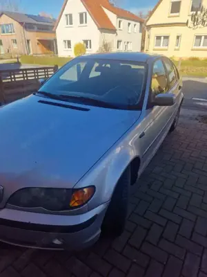 BMW 318 318i
