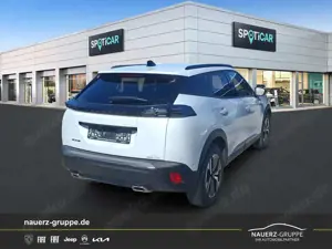 Peugeot 2008 Allure PureTech 130 EAT8 Bild 2