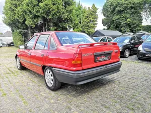 Opel Kadett Bild 2