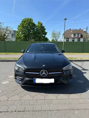 Mercedes-Benz CLA 220 7G-DCT AMG Line