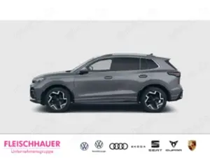 Volkswagen Tiguan 1.5 R-Line 1,5 l eTSI OPF 150PS DSG NAVI LED PDC S Bild 2