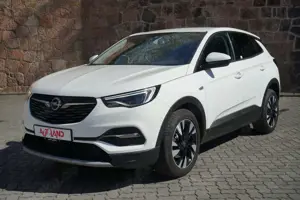 Opel Grandland 1.2 Ultimate LED Kamera AHK Navi DAB Bild 2