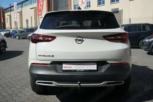 Opel Grandland 1.2 Ultimate LED Kamera AHK Navi DAB Bild 5