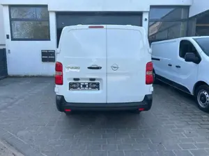 Opel Vivaro Bild 4