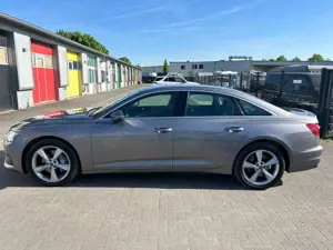 Audi A6 Lim. 50 TDI quattro*2HAND*SCHECKHEFT* Bild 5
