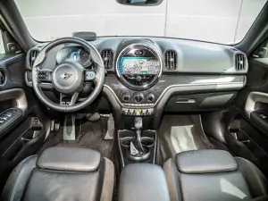 MINI Cooper SE Countryman Countryman SE ALL4 HUD ACC GSD HiFi Kamera 1VB Sit Bild 5