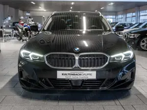 BMW 320 d Touring xDrive FACEL. PANO LED ACC NAVI Bild 2