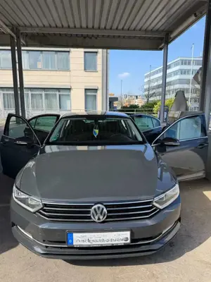 Volkswagen Passat 1.6 TDI (BlueMotion Technology) Comfortline