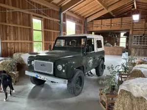 Land Rover Defender 90 Soft Top E