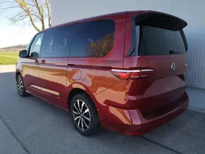 Volkswagen T7 Multivan Sport Edition 2,0TDI DSG Komfort LÜ 7 Sitzer 11... Bild 2