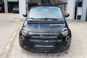 Fiat 500e Action  SOH 97,6% Bild 2