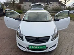 Opel Corsa Edition OPC LINE. LED . RECAROSITZE. LIMITED 1-999