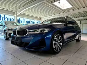BMW 330 330d Touring Navi Pan Dach HuD Cockpit WideScreen