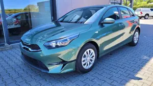 Kia Ceed / cee'd Ceed 1.5 T-GDI AT Kamera*Sitzheizung*APP*Navi