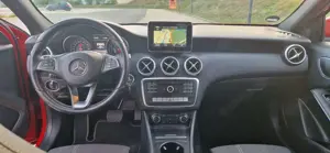 Mercedes-Benz A 200 Sehr gepflegter A200d Urban/Progressive, RüKamera, SportStz.