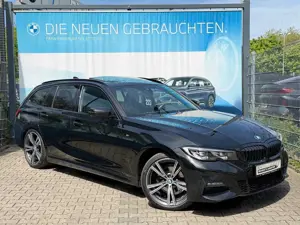 BMW 318 i Touring M Sport PANO HiFi 19" DA Keyless Bild 4