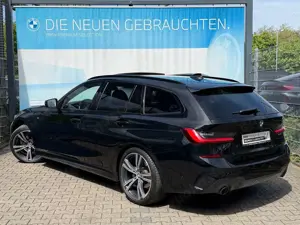 BMW 318 i Touring M Sport PANO HiFi 19" DA Keyless Bild 5