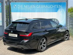 BMW 318 i Touring M Sport PANO HiFi 19" DA Keyless Bild 3