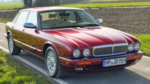 Daimler Six 4.0 (SWB)